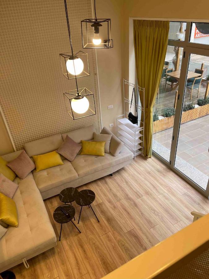 Lovely Apartment In Pogradec City With A Lake View Buitenkant foto