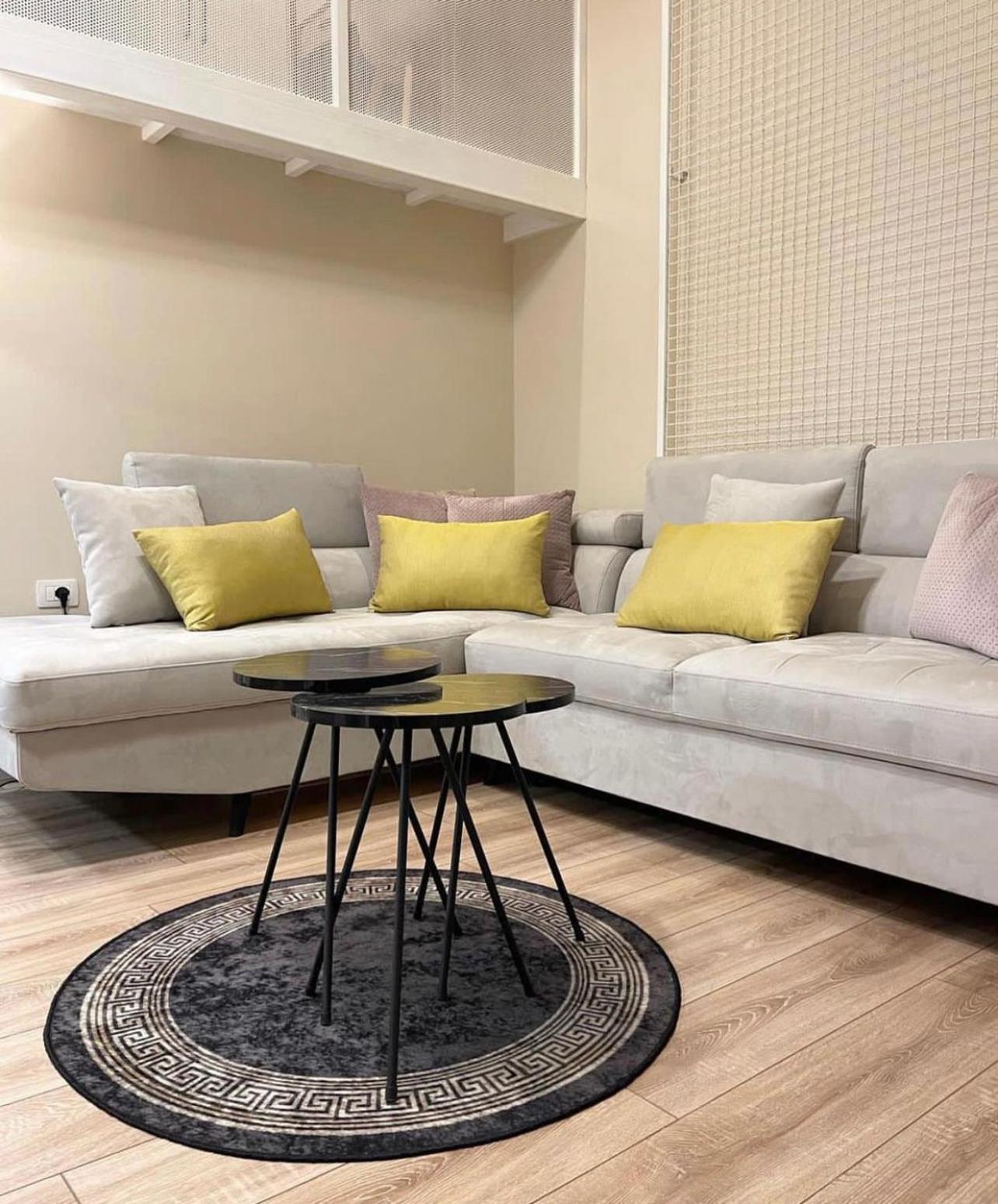 Lovely Apartment In Pogradec City With A Lake View Buitenkant foto